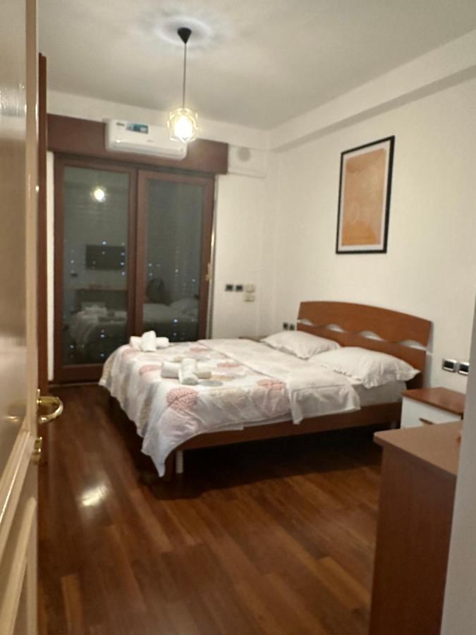 City Center Shkodra B&B Exterior photo
